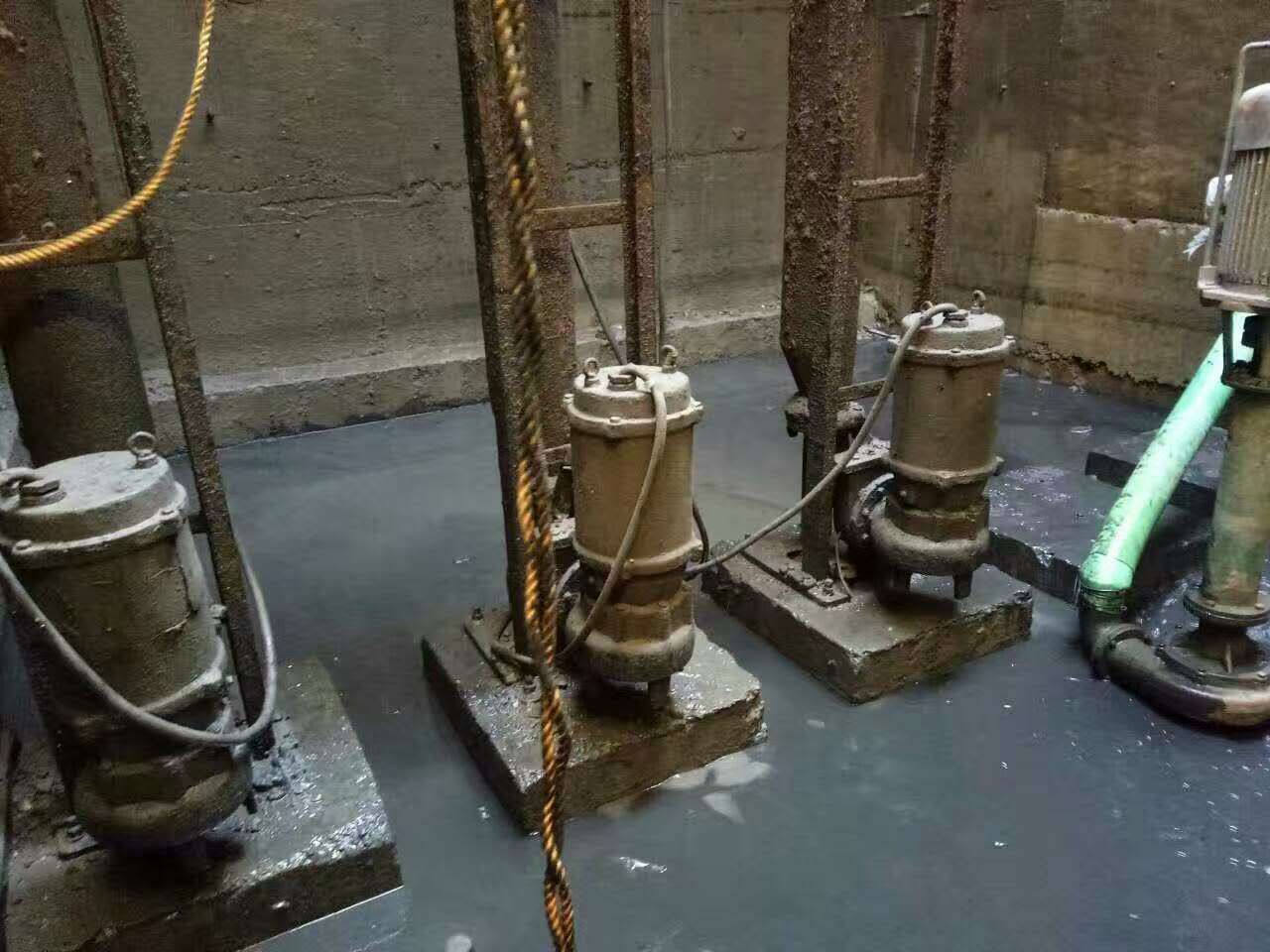 宁海污水池清理